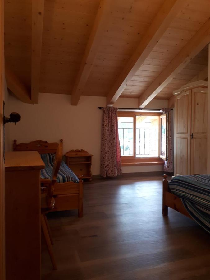 Agritur Rizzi Di Inama Ugo Villa Coredo Exteriör bild