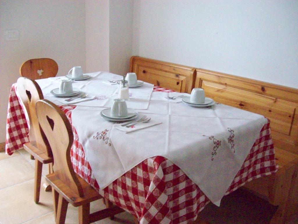 Agritur Rizzi Di Inama Ugo Villa Coredo Rum bild